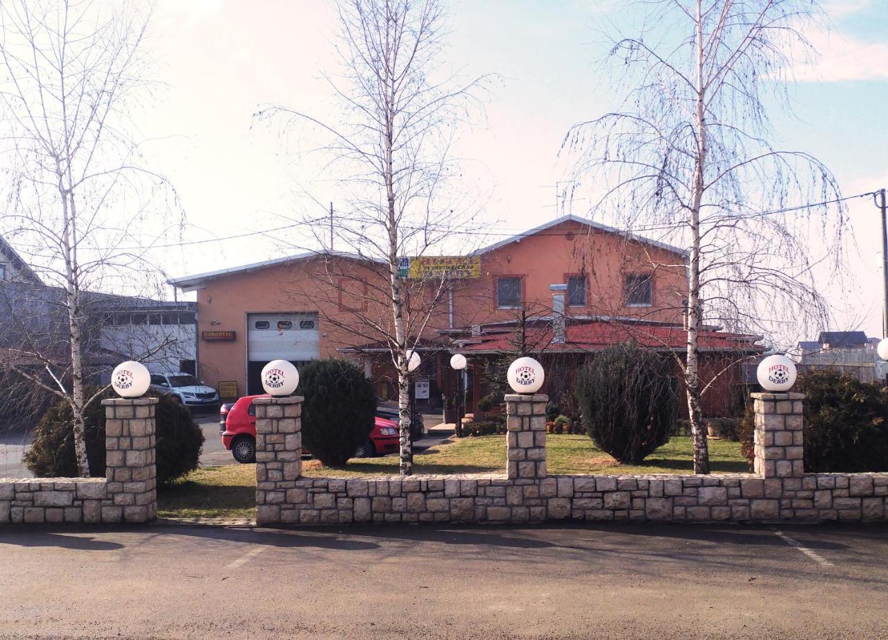 Hotel Derby Orašje Exteriér fotografie